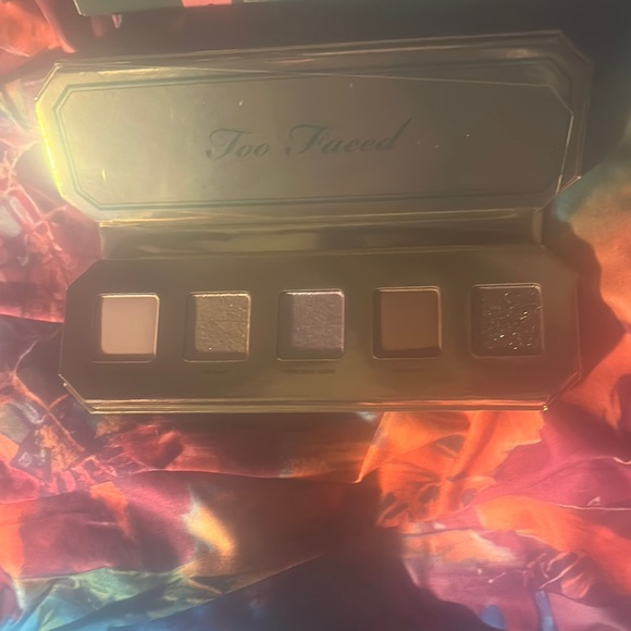 Too Faced Precious Gems Eyeshadow Palette - Picture 4 of 6